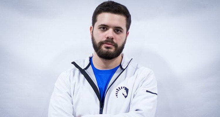 HungryBox has Broken Finger